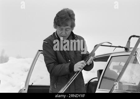 Tatsächlich 06 - 8 - 1974: Sie, die aloneBerit Mørdre Lammedal geht, ist wieder da, wo wir sie gewohnt sind - an der Spitze des norwegischen Skilanglaufthrons der Frauen. Nachdem sie letztes Jahr aus der Elite-Gruppe ausgeschlossen wurde, ist sie den diesjährigen Weltmeisterschaften einen eigenen Weg voraus - und es ist ihr gelungen. Foto: Ivar Aaserud / aktuell / NTB ***FOTO NICHT VERARBEITET*** dieser Text wurde automatisch übersetzt! Stockfoto