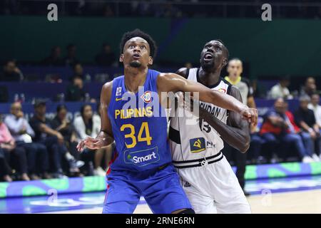 Quezon City, Philippinen. August 2023 31. Während der FIBA-Weltmeisterschaft 2023 treffen die Philippinen (Blau) und der Südsudan (weiß) im Smart Araneta Coliseum aufeinander. Südsudan gewann, 87-68. Pasay City, Manila, Philippinen, am 31. August 2023 (Foto: Dennis Jerome Acosta/Pacific Press/SIPA USA) Credit: SIPA USA/Alamy Live News Stockfoto