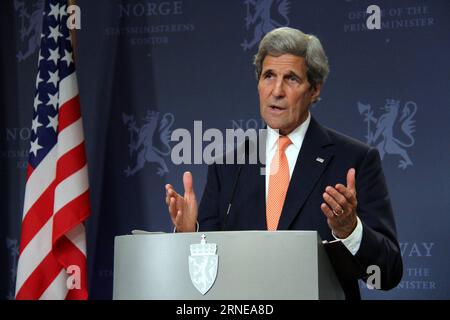 (160615) -- OSLO, 15. Juni 2016 -- US-Außenminister John Kerry spricht während einer gemeinsamen Pressekonferenz mit Norwegens Premierminister Erna Solberg (nicht im Bild zu sehen), in Oslo, Norwegen, 15. Juni 2016. John Kerry traf sich hier am Mittwochmorgen mit dem iranischen Außenminister Mohammad-Javad Zarif, um das Atomabkommen, das als gemeinsamer umfassender Aktionsplan (Joint Comprehensive Plan of Action, JCPOA) bezeichnet wird, sowie die Syrien-Frage zu erörtern. Was den JCPOA betrifft, so haben die Vereinigten Staaten von Amerika absolut alles getan, was wir gemäß dem Abkommen tun mussten und müssen, sagte Kerry später in W Stockfoto