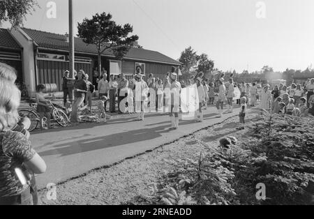 Aktuell 26 - 6 - 1974: Aber die Konvoi-Stadt blüht.es fehlte nicht an düsteren Vorhersagen, aber Convoibyen steht heute als blühendes Denkmal für Leif Heimstads Idee einer separaten Lebensumgebung für Kriegssegler. Foto: Ivar Aaserud / aktuell / NTB ***FOTO NICHT VERARBEITET*** dieser Text wurde automatisch übersetzt! Stockfoto