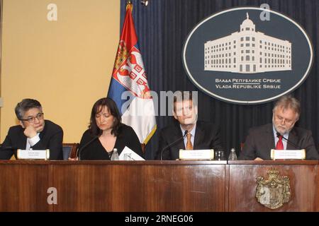 Der Missionsleiter des Internationalen Währungsfonds (IWF), James Roaf (2. R), und der serbische Finanzminister Dusan Vujovic (1. R) nehmen am 21. Juni 2016 an einer Pressekonferenz in Belgrad, Serbien, Teil. Der Internationale Währungsfonds (IWF) erhöhte seine Prognose des BIP-Wachstums für Serbien am Dienstag von 1,8 auf 2,5 Prozent. ) SERBIEN-BELGRAD-IWF-GDP NemanjaxCabric PUBLICATIONxNOTxINxCHN IWF-Mission Chef James 2. R. und die serbischen Finanzminister Dusan Vujovic 1. R. nehmen an einer Pressekonferenz in Belgrad Serbien Teil AM 21. Juni 2016 erhöhte der IWF seine Projektion Stockfoto