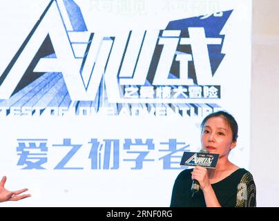 (160711) -- PEKING, 11. Juli 2016 -- Regisseurin Ma Liwen nimmt an der Pressekonferenz des Films A Test of Love Adventure in Peking, Hauptstadt Chinas, am 11. Juli 2016 Teil. ) (Yxb)(cxy) CHINA-BEIJING-FILM-A TEST OF LOVE ADVENTURE(CN) ZhangxJiayang PUBLICATIONxNOTxINxCHN 160711 Peking 11. Juli 2016 Regisseur MA Liwen nimmt an der Pressekonferenz von Film A Trial of Love Adventure in Peking Hauptstadt von China 11. Juli 2016 yxb Cxy China Beijing Film A Trial of Love Adventure CN ZhangxJiayang PUBLTxCHINxCHINN Teil Stockfoto