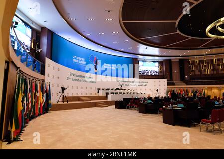 (160712) -- KIGALI, 12. Juli 2016 -- Foto vom 12. Juli 2016 zeigt einen Konferenzraum des neu errichteten Kigali Convention Center in Kigali, der Hauptstadt Ruandas. Der Komplex, in dem der 27. Gipfel der Afrikanischen Union stattfindet, ist für schätzungsweise 300 Millionen US-Dollar angelegt. ) RWANDA-KIGALI-AU GIPFEL-KONGRESSZENTRUM PanxSiwei PUBLICATIONxNOTxINxCHN 160712 Kigali 12. Juli 2016 Foto aufgenommen AM 12. Juli 2016 zeigt einen Konferenzraum des neu errichteten Kigali-Kongresszentrums in der ruandischen Hauptstadt Kigali der Komplex, in dem der 27. Gipfel der Afrikanischen Union stattfindet, IST MIT schätzungsweise 300 Millionen gebaut Stockfoto