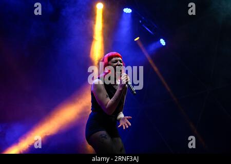 Rom, Italien. 27. August 2023. Sophie Scott während des Konzerts von Sophie und den Giants beim Villa Ada Festival 2023, 30. August 2023, Rom, Italien. (Foto: Domenico Cippitelli/NurPhoto) Credit: NurPhoto SRL/Alamy Live News Stockfoto