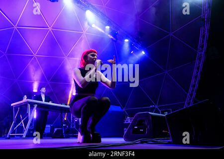 Rom, Italien. 27. August 2023. Sophie Scott während des Konzerts von Sophie und den Giants beim Villa Ada Festival 2023, 30. August 2023, Rom, Italien. (Foto: Domenico Cippitelli/NurPhoto) Credit: NurPhoto SRL/Alamy Live News Stockfoto