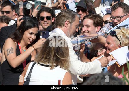 Venedig Lido, Italien. September 2023. Mads Mikkelsen besucht den roten Teppich des Films Bastarden beim Filmfestival Venedig 80 im Palazzo del Cinema im Lido. Quelle: SOPA Images Limited/Alamy Live News Stockfoto