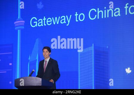 (160903) -- HANGZHOU, Sept. 3,2016 -- der kanadische Premierminister Justin Trudeau hält eine Rede im Hauptquartier von Alibaba in Hangzhou, der Hauptstadt der ostchinesischen Provinz Zhejiang, 3. Sept. 2016. Am Samstag wurde ein offizieller Tmall Online-Shop für kanadische Spezialitäten auf Alibaba s Tmall, einer der beliebtesten Online-Shopping-Plattformen in China, eröffnet. ) (zhs) (G20-GIPFEL)CHINA-HANGZHOU-KANADA-PM-JACK MA-ALIBABA (CN) JinxLiangkuai PUBLICATIONxNOTxINxCHN 160903 Hangzhou 3. September 2016 der kanadische Premierminister Justin Trudeau hält eine Rede AM Hauptsitz von Alibaba in der Hauptstadt Hangzhou Stockfoto
