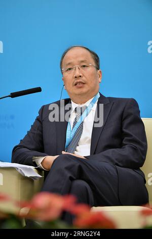 (160903) -- HANGZHOU, 3. September 2016 -- Vorsitzender der chinesischen Industrie- und Handelsbank Yi Huiman spricht auf dem Business 20 (B20)-Gipfel in Hangzhou, Hauptstadt der ostchinesischen Provinz Zhejiang, 3. September 2016. ) (Zkr) (G20-GIPFEL)CHINA-HANGZHOU-B20-GIPFEL (CN) LixXin PUBLICATIONxNOTxINxCHN 160903 Hangzhou 3. September 2016 Vorsitzender der Industrie- und Handelsbank Chinas Yi spricht AUF dem Business 20 B20-Gipfel in Hangzhou Hauptstadt Ostchinas Provinz Zhejiang 3. September 2016 CCR G20-Gipfel China Hangzhou B20 CN Stockfoto