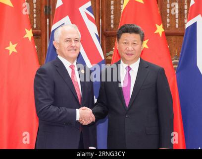 Der chinesische Präsident Xi Jinping (R) trifft sich mit dem australischen Premierminister Malcolm Turnbull, der zum Gipfel der Gruppe der 20 (G20) in Hangzhou, der Hauptstadt der ostchinesischen Provinz Zhejiang, am 4. September 2016 anwesend ist. )(mcg) (G20-GIPFEL)CHINA-HANGZHOU-XI JINPING-AUSTRALIAN PM-MEETING (CN) DingxLin PUBLICATIONxNOTxINxCHN der chinesische Präsident Xi Jinping r trifft sich mit dem australischen Premierminister Malcolm Turnbull, der hier IST, um am 20. G20-Gipfel in Hangzhou, Hauptstadt der Ostchina, 4. September 2016 mcg G20 China, Hangzhou, Xi Jinping, teilzunehmen PM Meeting CN DingxLin PUBLICA Stockfoto