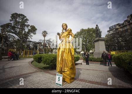 Lebende Statue in Buenos Aires, Argentinien (160925) -- BUENOS AIRES, 25. September 2016 -- ein Künstler menschlicher lebender Statuen nimmt am 17. Nationalen Wettbewerb lebender Statuen in Buenos Aires, Argentinien, am 24. September 2016 Teil. )(zf) ARGENTINA-BUENOS AIRES-SOCIETY-EVENT MARTINxZABALA PUBLICATIONxNOTxINxCHN Live-Statuen in Buenos Aires Argentinien Buenos Aires Sept 25 2016 to Artist of Human Living Statues nimmt AM 17. Nationalen Wettbewerb der lebenden Statuen in Buenos Aires Argentinien AM 24. September 2016 Teil ZF Argentina Buenos Aires Society Event MartinXZabala PUBLICATIOxCHTxN Stockfoto