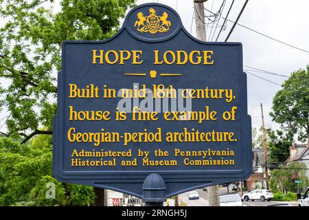 Fort Washington, PA - 3. Juni 2023: Hope Lodge Pennsylvania State Historical Marker Stockfoto