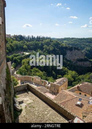 Blick vom Schloss Orsini, Sorano Stockfoto