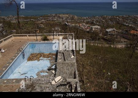 JEREMIE, 11. Oktober 2016 -- das Bild der Stabilisierungsmission der Vereinten Nationen in Haiti () zeigt einen Blick auf die Trümmer, die durch den Hurrikan Matthew in Jeremie, Haiti, 11. Oktober 2016 verursacht wurden. Eine Woche nach Matthews Angriff taten sich internationale Hilfsorganisationen, die haitianische Regierung und die Opfer zusammen, um die Normalität wiederherzustellen und die massiven Schäden in Jeremie zu beheben. Logan Abassi/UN/) (jg) (fnc) (Axy) HAITI-JEREMIE-HURRIKAN MATTHEW-AFTERMATH-WIEDERAUFBAU MINUSTAH PUBLICATIONxNOTxINxCHN Jeremie OCT 11 2016 Bild der Stabilisierungsmission der Vereinten Nationen in HAITI zeigt eine Ansicht Stockfoto