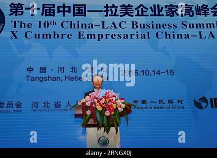 (161014) -- TANGSHAN, 14. Oktober 2016 -- der chinesische Vizepräsident Li Yuanchao hält eine Rede auf dem 10. Wirtschaftsgipfel China-Lateinamerika und Karibik (LAK) in Tangshan, nordchinesische Provinz Hebei, 14. Oktober 2016. ) (Zyd) CHINA-HEBEI-TANGSHAN-LI YUANCHAO-CHINA-LAC BUSINESS SUMMIT (CN) YangxShiyao PUBLICATIONxNOTxINxCHN 161014 Tang Shan OKT 14 2016 Chinesischer Vizepräsident Linke Yuan Chao hält eine Rede AUF dem 10. China Lateinamerika und Karibik Lac Business Summit in Tang Shan Nordchina Provinz OKT 14 2016 Tang Shan China Hebei Shan China links Yuan Chao China Lac Business Summit C Stockfoto