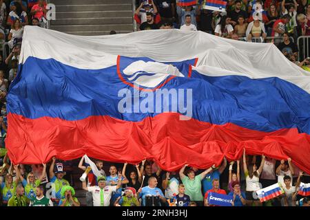 Slowenische Fans bei der Volleyball-Weltmeisterschaft 2022. Arena Stozice, Ljubljana Stockfoto