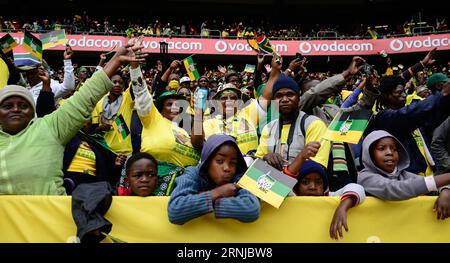 (170115) -- PEKING, 15. Januar 2017 -- Mitglieder des Afrikanischen Nationalkongresses (ANC), um den 105. Jahrestag der Gründung des ANC im Orlando Stadium, Soweto, südwestlich von Johannesburg, Südafrika, am 8. Januar zu feiern, 2017. die südafrikanische Regierungspartei ANC feierte hier am Sonntag ihren 105. Geburtstag. ) XINHUA FOTO WÖCHENTLICHE ENTSCHEIDUNGEN ZhaixJianlan PUBLICATIONxNOTxINxCHN 170115 Peking 15. Januar 2017 Mitglieder der African National Congress ANC Rally anlässlich des 105. Jahrestages der Gründung des ANC IN Orlando Stage Soweto südwestlich von Johannesburg South Afric Stockfoto