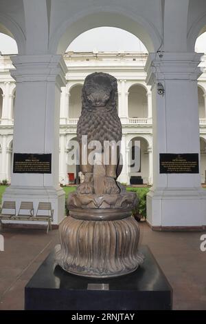 Kolkata, Westbengalen, Indien - 29. August 2023: Wunderschöne Kolonialarchitektur des berühmten indischen Museums, es ist das älteste und größte Museum in indien Stockfoto