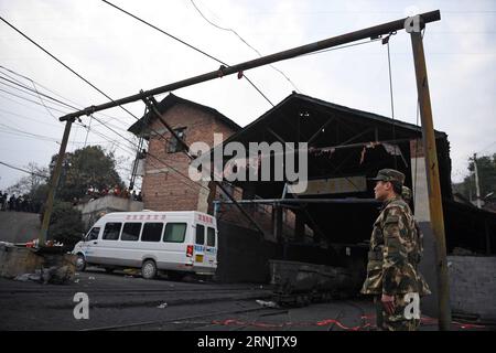 (170214) -- LIANYUAN, 14. Februar 2017 -- die Kohlengrube Zubao, in der eine Explosion stattfand, wird in der Stadt Lianyuan, Provinz Hunan in Zentralchina, 14. Februar 2017 gesehen. Neun Menschen wurden bei einer Explosion in der Kohlemine Zubao in der Stadt Lianyuan in Hunan am Dienstag getötet. (Zkr) CHINA-HUNAN-COAL MINE-BLAST-AFTERMATH (CN) LixGa PUBLICATIONxNOTxINxCHN 170214 Lian Yuan 14. Februar 2017 die Kohlemine, in DER eine Explosion stattfand, sind Seen in DER Stadt Lian Yuan Zentralchina S Hunan Provinz 14. Februar 2017 neun Prominente wurden bei der Explosion in der Kohlemine in der Stadt Lian Yuan Hunan GETÖTET AM Dienstag CCR China Hunan Coal M Stockfoto