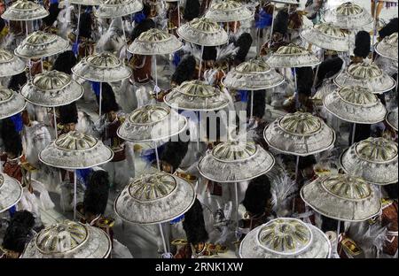 - Die Geliebten der Samba-Schule Paraiso do Tuiuti nehmen am Karneval im Sambadrome in Rio de Janeiro, Brasilien, am 27. Februar 2017 Teil. Die Samba-Schulen der Rio Carnaval 2017 begannen ihre Parade hier am Sonntag. )(gj) BRASILIEN-RIO DE JANEIRO-KARNEVAL LixMing PUBLICATIONxNOTxINxCHN Revels der Paraiso do Tuiuti Samba Schule AM KARNEVAL AM Sambadrome in Rio de Janeiro Brasilien AM 27 2017. Februar teilnehmen spezielle Gruppen Samba Schulen der Rio Carnaval 2017 haben hier AM Sonntag den Karneval GJ Brasilien Rio de Janeiro begonnen LixMing PUBLICATIONxNOTxINxCHN Stockfoto