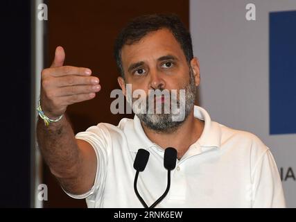 Mumbai, Indien. September 2023. Der Parlamentsabgeordnete Rahul Gandhi spricht während der Pressekonferenz der INDISCHEN Allianz in Mumbai. Die Pressekonferenz schloss mit einem Plan, die National Democratic Alliance (NDA) bei den bevorstehenden Wahlen in Lok Sabha im Jahr 2024 zu übernehmen. (Foto: Ashish Vaishnav/SOPA Images/SIPA USA) Credit: SIPA USA/Alamy Live News Stockfoto