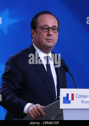 (170429) -- BRÜSSEL, 29. April 2017 -- der französische Präsident Francois Hollande nimmt am 29. April 2017 an einer Pressekonferenz am EU-Hauptsitz in Brüssel, Belgien, Teil. Die Staats- und Regierungschefs der 27 Länder der Europäischen Union (EU) haben bei ihrem ersten offiziellen Treffen seit der britischen Auslösung des Artikels 50 im vergangenen Monat einstimmig die Leitlinien für Brexit-Verhandlungen mit Großbritannien angenommen, sagte Präsident Donald Tusk am Samstag. BELGIEN-BRÜSSEL-EU-STAATS- UND REGIERUNGSCHEFS-OFFIZIELLES TREFFEN-BREXIT GongxBing PUBLICATIONxNOTxINxCHN Brüssel April 29 2017 der französische Präsident Francois Hollande nimmt an einem Pressekonferen Teil Stockfoto