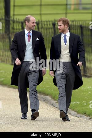 (170520) -- ENGLEFIELD (GROSSBRITANNIEN), 20. Mai 2017 () -- Prinz William (L), der Herzog von Cambridge, und Prinz Harry kommen in St. Mark’s Church, die am 20. Mai 2017 an der Hochzeit von Pippa Middleton und James Matthews in Englefield (Großbritannien) teilnimmt. Pippa Middleton, die Schwester von Catherine, Herzogin von Cambridge, heiratete hier am Samstag James Matthews. () -UK OUT- BRITAIN-ENGLEFIELD-PIPPA MIDDLETOWN-JAMES MATTHEWS-WEDDING Xinhua PUBLICATIONxNOTxINxCHN Englefield Großbritannien 20. Mai 2017 Prinz William l der Duke of Cambridge und Prinz Harry kommen IN DER St. Mark S Church an, um an der Hochzeit von Pippa Middlet teilzunehmen Stockfoto