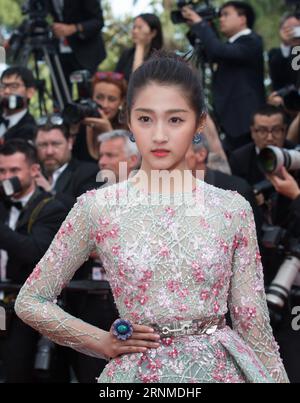 (170524) -- CANNES, 24. Mai 2017 -- die chinesische Schauspielerin Guan Xiaotong nimmt am 70. Jahrestag der Filmfestspiele von Cannes in Cannes, Frankreich, am 23. Mai 2017, Teil. ) (Jmmn) FRANCE-CANNES-FILM FESTIVAL-70th ANNIVERSARY-RED CARPET XuxJinquan PUBLICATIONxNOTxINxCHN Cannes 24. Mai 2017 Chinesische Schauspielerin Guan Xiaotong nimmt an der 70. Jahrestagung der Cannes Film Festival in Cannes Frankreich 23. Mai 2017 jmmn France Cannes Film Festival 70th Anniversary Red Carpet XuxJinquan PUBLxATXION Stockfoto