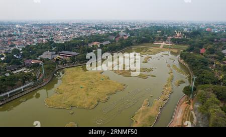 Luftaufnahme der Miniatur Indonesiens Karte, Taman Mini Indonesia Indah, Asien. Jakarta, Indonesien, 2. September 2023 Stockfoto