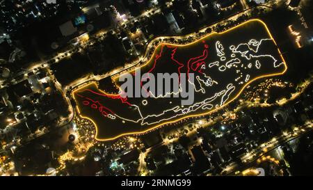 Luftaufnahme der Miniatur Indonesiens Karte, Taman Mini Indonesia Indah, Asien. Jakarta, Indonesien, 2. September 2023 Stockfoto