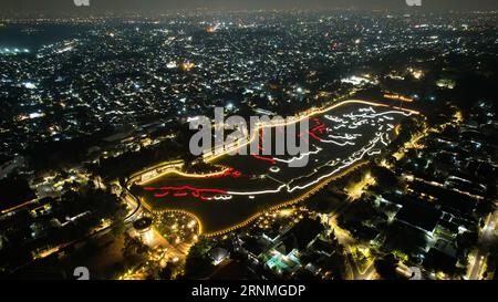 Luftaufnahme der Miniatur Indonesiens Karte, Taman Mini Indonesia Indah, Asien. Jakarta, Indonesien, 2. September 2023 Stockfoto