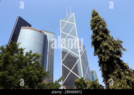 (170604) -- HONGKONG, 4. Juni 2017 -- Foto aufgenommen am 28. Februar 2017 zeigt Bank of China Tower und ICBC Tower in Hongkong, Südchina. In diesem Jahr jährt sich die Rückkehr Hongkongs ins Mutterland zum 20. Mal. ) (LFJ) CHINA-HONGKONG-RETURN ANNIVERSARY-CHINESE ENTERPRISES-INVESTMENT (CN) LIXPENG PUBLICATIONXNOTXINXCHN Stockfoto