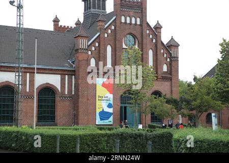 Dortmund, Deutschland. September 2023. Gebäude des Museums Zeche Zollern, in dem das Ausstellungsprojekt „das ist kolonial“ stattfindet. Im LWL-Museum Zeche Zollern wird „das ist kolonial“ seit Frühjahr als Ausstellungswerkstatt betrieben, mit der Besonderheit, dass der Raum jeden Samstag vier Stunden lang für Schwarze und Farbige als so genannter sicherer Raum reserviert ist. Seit einigen Tagen ist das Museum mit einer Vielzahl von Kommentaren konfrontiert. Quelle: Sascha Thelen/dpa/Alamy Live News Stockfoto