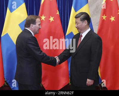 (170626) -- PEKING, 26. Juni 2017 -- der chinesische Präsident Xi Jinping trifft sich mit dem schwedischen Premierminister Stefan Lofven in Peking, der Hauptstadt Chinas, am 26. Juni 2017. ) (zhs) CHINA-SWEDEN-XI JINPING-LOFVEN-MEET (CN) LiuxWeibing PUBLICATIONxNOTxINxCHN Peking Juni 26 2017 der chinesische Präsident Xi Jinping trifft sich mit dem schwedischen Ministerpräsidenten Stefan Lofven in Peking Hauptstadt Chinas Juni 26 2017 zhs China Schweden Xi Jinping Lofven Meet CN LiuxWeibing PUBLICATIONxNOTxINxCHN Stockfoto