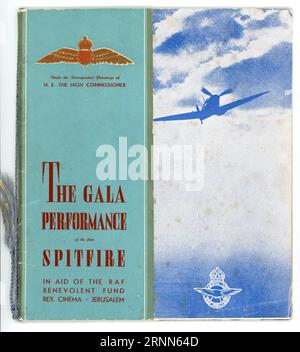 Titelbild des Programms von etwa September 1943 für Gala Performance zugunsten des RAF Benevolent Fund im Rex Cinema, Jerusalem of LESLIE HOWARD als R.J. Mitchell in THE FIRST OF THE FEW / SPITFIRE 1942 Regie LESLIE HOWARD Music William Walton British Aviation Pictures / General Film Distributors (UK) - RKO Radio Pictures (US) Stockfoto