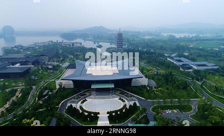 (170713) -- PEKING, 13. Juli 2017 -- Luftaufnahme vom 13. Juli 2017 zeigt die Landschaft der Insel Yanqi in Peking, der Hauptstadt Chinas. ) (Zkr) CHINA-PEKING-YANQI INSEL(CN) XingxGuangli PUBLICATIONxNOTxINxCHN 170713 Peking 13. Juli 2017 Luftaufnahme aufgenommen AM 13. Juli 2017 zeigt die Landschaft von Yanqi Island in Peking Hauptstadt Chinas CCR China Peking Yanqi Island CN XingxGuangli PUBLICATIONxNOTxINxCHN Stockfoto