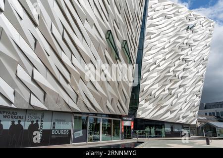 Außenansicht des Titanic Belfast Museum in Belfast, Nordirland. Stockfoto