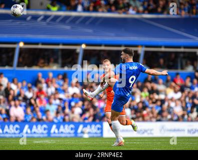 September 2023; St Andrews, Birmingham, West Midlands, England; EFL Championship Football, Birmingham City versus Millwall; Scott Hogan of Birmingham Stockfoto