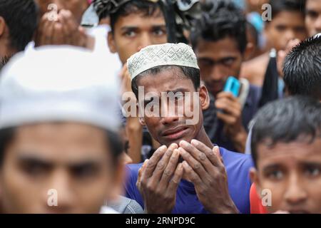 Am 25. August 2023 wurde der Rohingya-Tag mit einer Kundgebung im Kutupalong-Lager, Cox's Bazar, markiert, die eine schnelle Rückführung in ihre Heimat forderte. Stockfoto