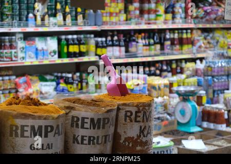 Gewürze auf dem Siti Khadijah Markt von Kota Bharu erhältlich Stockfoto