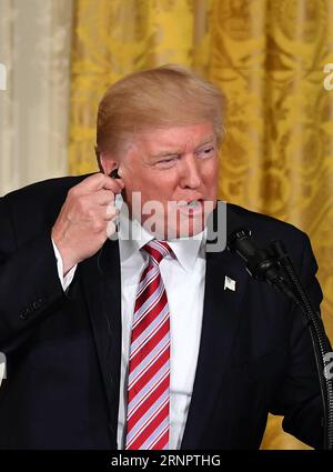 (170907) -- WASHINGTON, 7. September 2017 -- US-Präsident Donald Trump spricht auf einer gemeinsamen Pressekonferenz mit einem Besuch von Amir Sheikh Sabah Al-Ahmed Al-Jaber Al-Sabah (nicht im Bild) im Weißen Haus in Washington D.C., USA, am 7. September 2017. Trump sagte am Donnerstag, dass er bereit sei, einen anhaltenden Streit zwischen Katar und anderen Ländern des Nahen Ostens zu vermitteln. ) US-WASHINGTON D.C.-PRÄSIDENT DONALD TRUMP-KATAR-DIPLOMATISCHER STREIT YINXBOGU PUBLICATIONXNOTXINXCHN Stockfoto