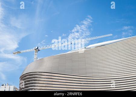 Madrid, Spanien. September 2023. Blick auf die laufenden Arbeiten im Santiago Bernabeu Stadion am Tag vor dem ersten Heimspiel der Saison 2023/2024 in Real Madrid. (Foto: Alberto Gardin/SOPA Images/SIPA USA) Credit: SIPA USA/Alamy Live News Stockfoto