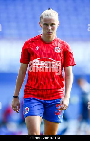 Reading, UK. September 2023. Bethan Roberts (31 Reading) vor dem Spiel der Barclays FA Womens Championship zwischen Reading und Charlton Athletic im Select Car Leasing Stadium. Liam Asman/Alamy Live News Stockfoto