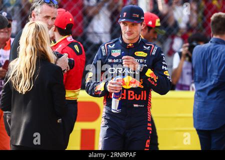 Monza, Italien. September 2023. Max Verstappen von Red Bull Racing wird nach dem Qualifying vor dem F1 Grand Prix in Italien im Autodromo Nazionale Monza am 2. September 2023 in Monza, Italien, gesehen. (Bild: © Beata Zawrzel/ZUMA Press Wire) NUR REDAKTIONELLE VERWENDUNG! Nicht für kommerzielle ZWECKE! Stockfoto