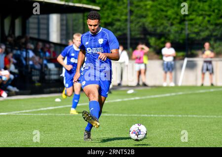 Swansea, Wales. 2. September 2023. Alyas Debono aus Cardiff City während des Spiels der U18 Professional Development League Cup zwischen Swansea City und Cardiff City an der Swansea City Academy in Swansea, Wales, UK am 2. September 2023. Quelle: Duncan Thomas/Majestic Media/Alamy Live News. Stockfoto