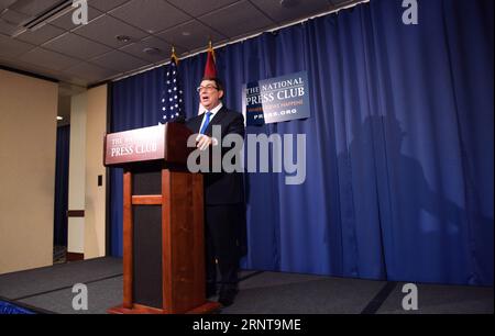 (171103) -- WASHINGTON D.C., 3. November 2017 -- der kubanische Außenminister Bruno Rodriguez spricht auf einer Pressekonferenz in Washington D.C., USA, 2. November 2017. Rodriguez sagte hier am Donnerstag, dass keine Beweise für die angeblichen Angriffe auf US-Diplomaten in der Botschaft von Havanna gefunden wurden, was der Trump-Regierung vorwirft, die Vorfälle zu politisieren. )(yk) U.S.-WASHINGTON D.C.-CUBA-FM-NO HEALTH ATTACK YinxBogu PUBLICATIONxNOTxINxCHN Stockfoto