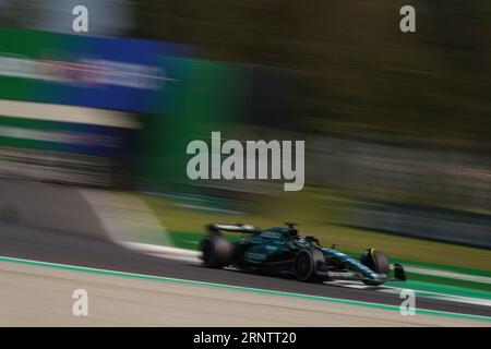 Monza, Italien. September 2023. Lance Walk of Canada mit dem (18) Aston Martin Aramco Cognizant F1 Team AMR23 Mercedes während der Formel 1 Pirelli GP d'Italia. Quelle: Alessio Morgese/Alessio Morgese/Emage/Alamy Live News Stockfoto