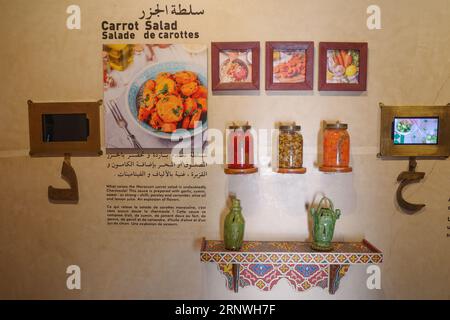 Marrakesch, Marokko - 25. Februar 2023: Ausstellung über traditionelle marokkanische Gerichte im Culinary Arts Museum, Marrakesch Stockfoto