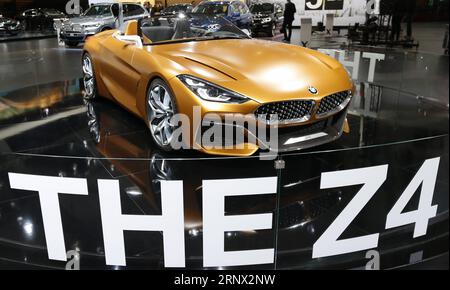 Bilder des Tages (180110) -- BRÜSSEL, 10. Januar 2018 -- Foto aufgenommen am 10. Januar 2018 zeigt den BMW Z4 während des Medientages der 96. Europäischen Automobilausstellung in Brüssel, Belgien. ) (lrz) BELGIEN-BRÜSSEL-EUROPÄISCHE AUTOMOBILAUSSTELLUNG YexPingfan PUBLICATIONxNOTxINxCHN Stockfoto