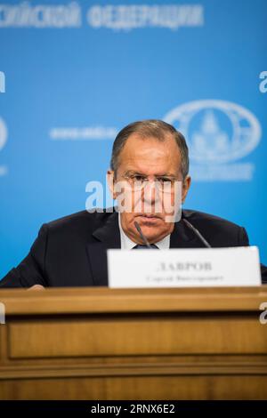 (180115) -- MOSKAU, 15. Januar 2018 -- der russische Außenminister Sergej Lawrow hält am 15. Januar 2018 die jährliche Pressekonferenz in Moskau, Russland, ab. ) (zcc) RUSSLAND-MOSKAU-JÄHRLICHE PRESSEKONFERENZ-LAWROW WuxZhuang PUBLICATIONxNOTxINxCHN Stockfoto