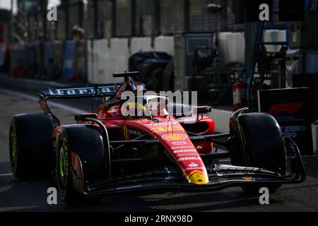 Monza, Mezzolombardo, Italien. September 2023. Der monegassische Fahrer Charles Leclerc ( Scuderia Ferrari) wird zu Beginn der Qualifiyng-Sitzung des FIA Formel 1 Grand Prix in Italien auf dem Monza Circuit in Monza, Italien, gesehen (Credit Image: © Daisy Facinelli/ZUMA Press Wire) NUR REDAKTIONELLE VERWENDUNG! Nicht für kommerzielle ZWECKE! Stockfoto